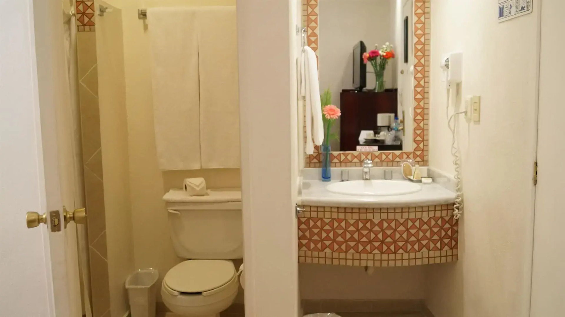 Photo - Best Western Taxco