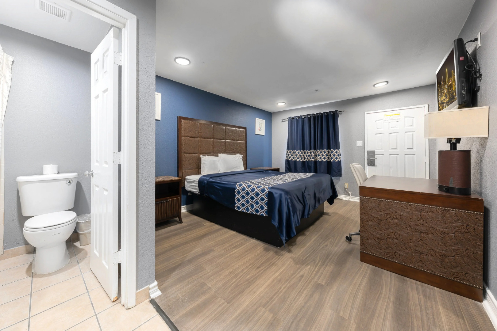 Photo - Golden Inn Dallas by Hotel O