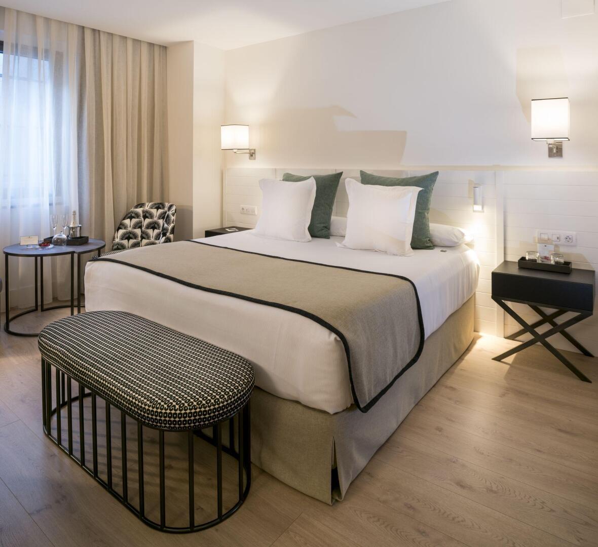 Photo - Molina Lario