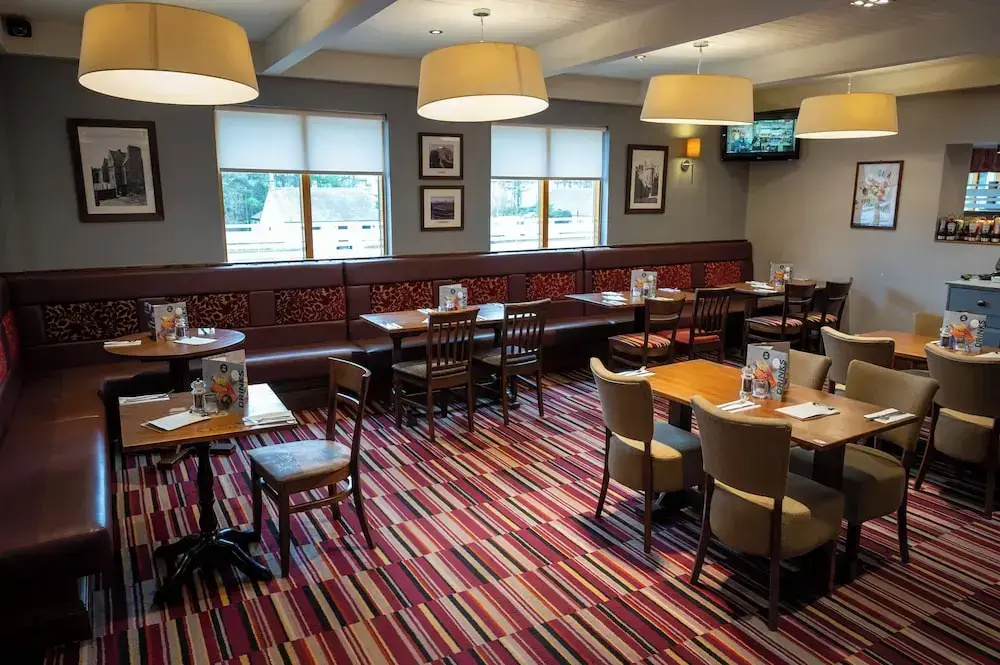Photo - Wellington Hotel by Greene King Inns