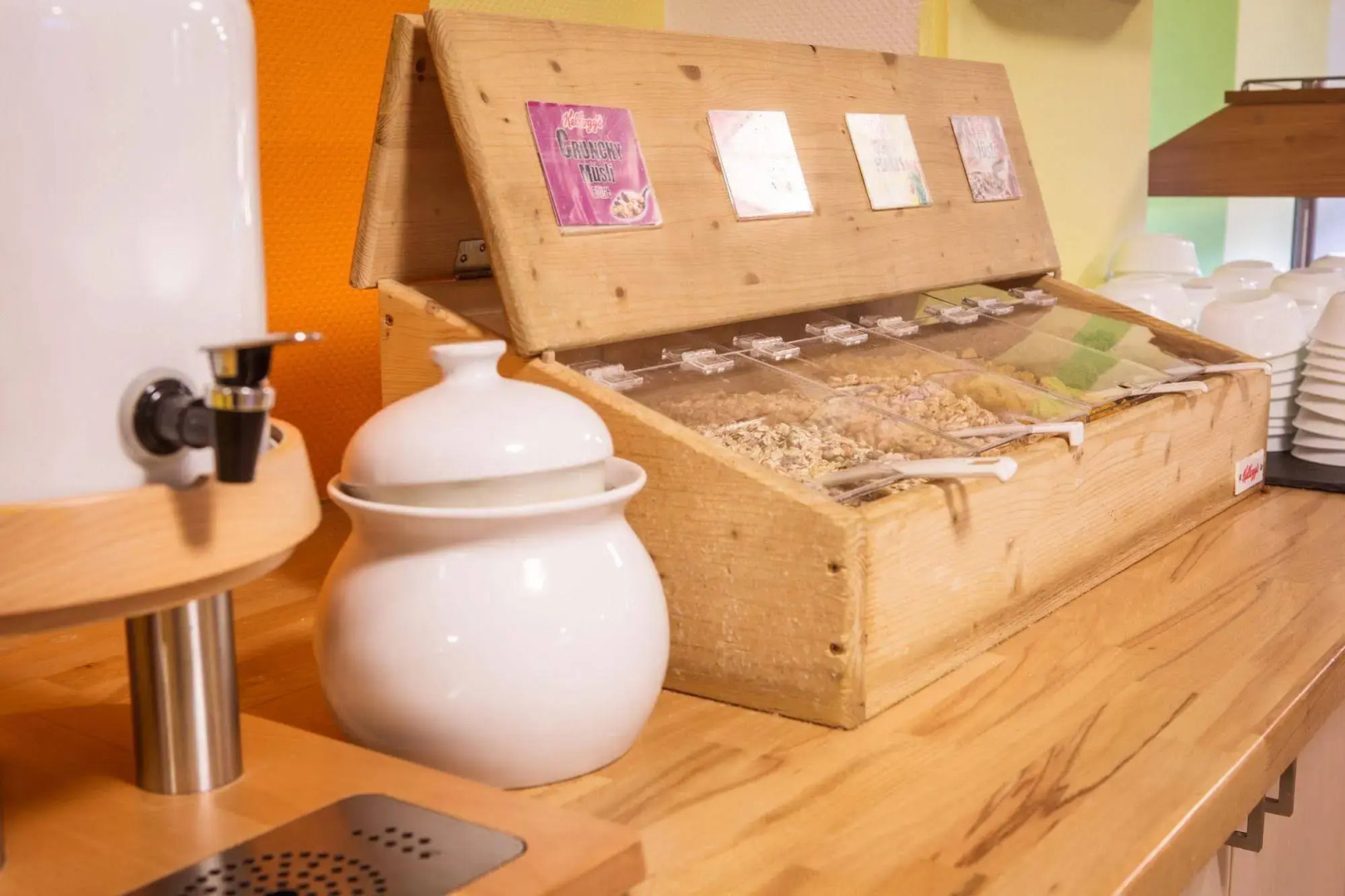 Photo - a&o Hamburg City