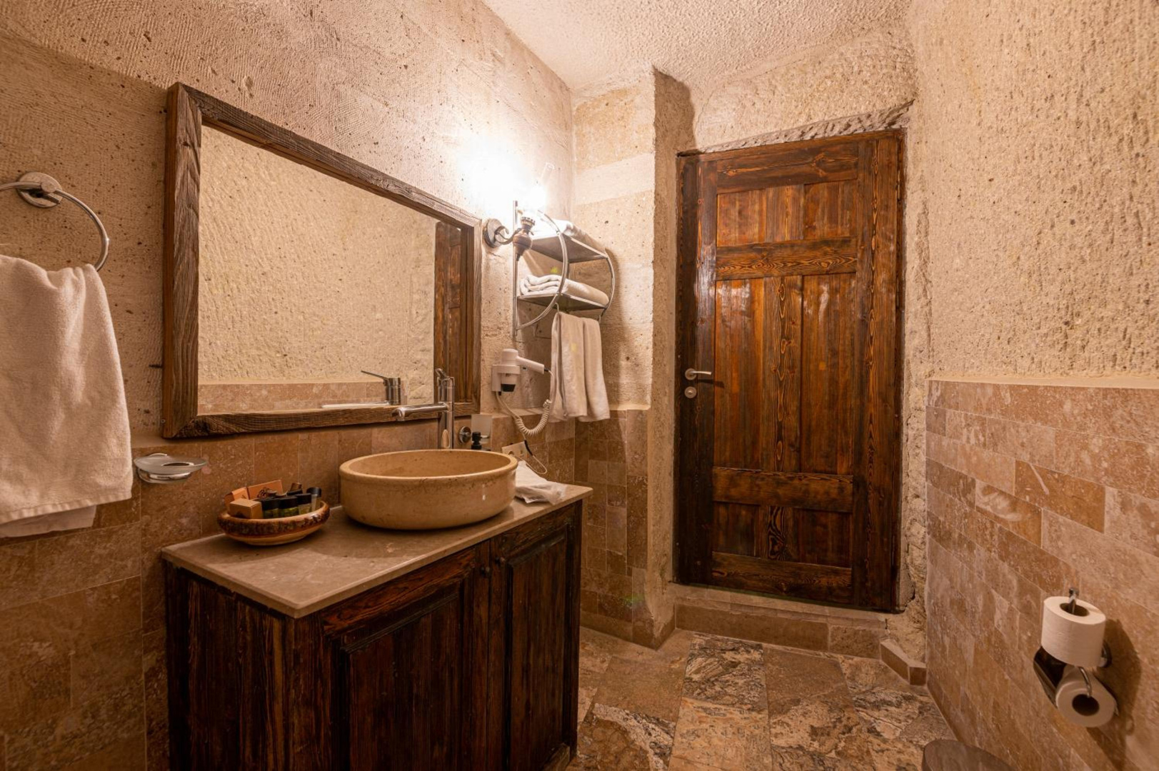 Photo - Hidden Cave Hotel