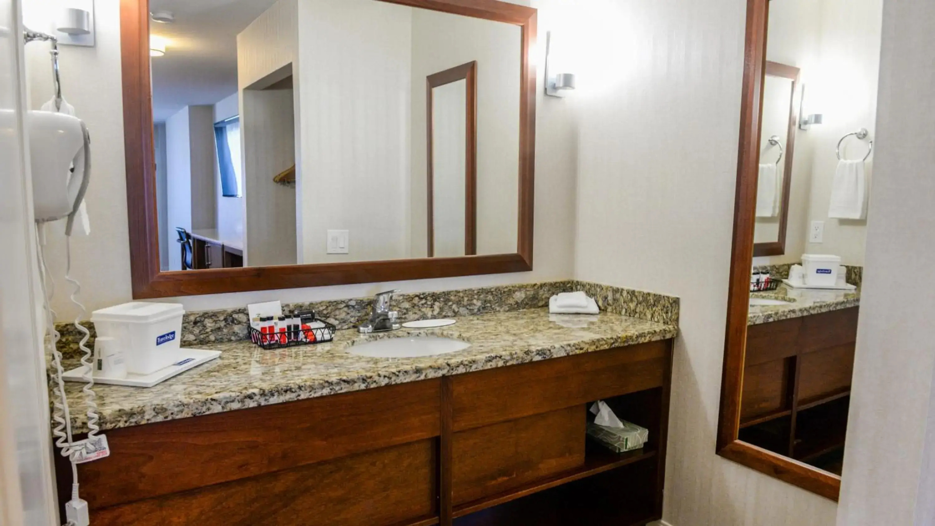 Foto - Travelodge by Wyndham Culver City