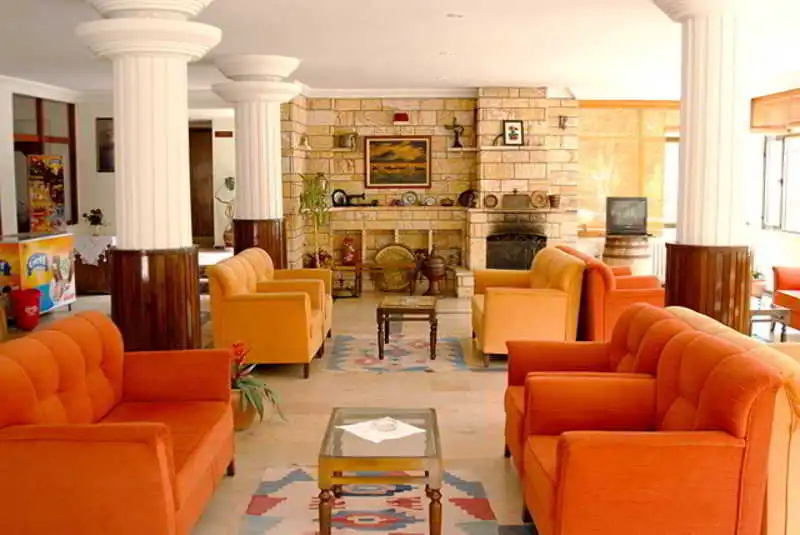 Kirtay Hotel