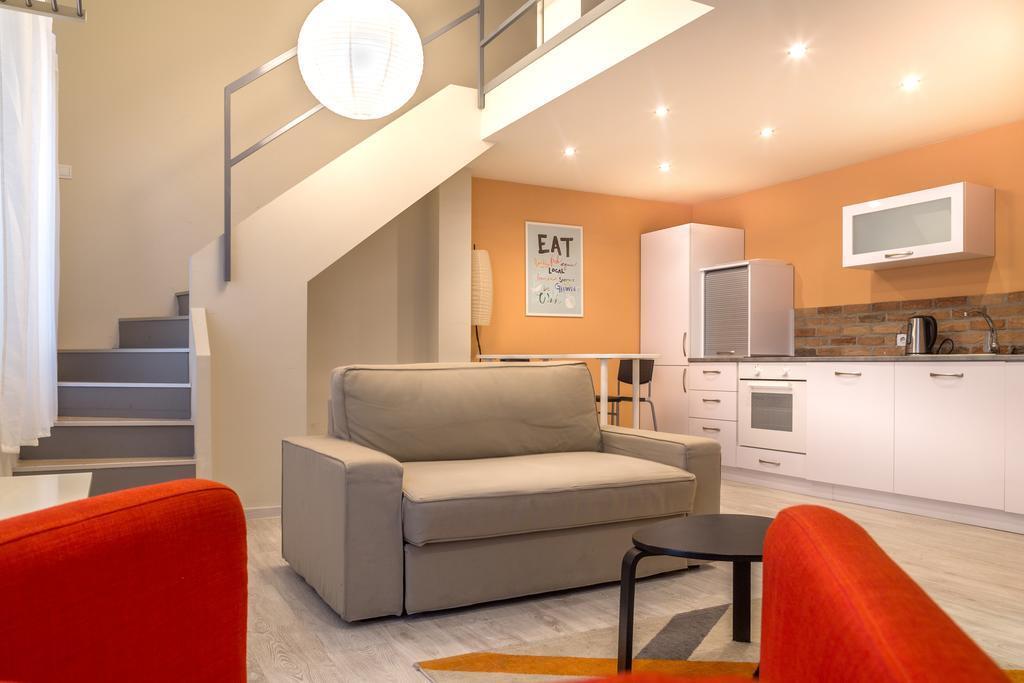 Photo - Hotel Mika Downtown