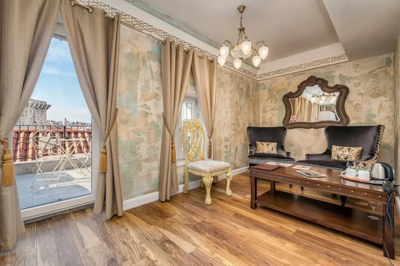 Photo - Plaza Marchi Old Town - MAG Quaint & Elegant Boutique Hotels