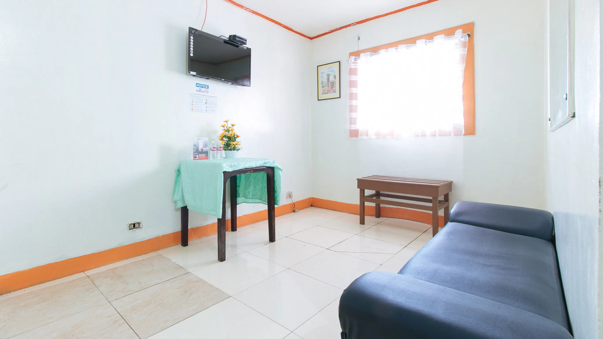 Foto - RedDoorz near East Avenue Medical Center