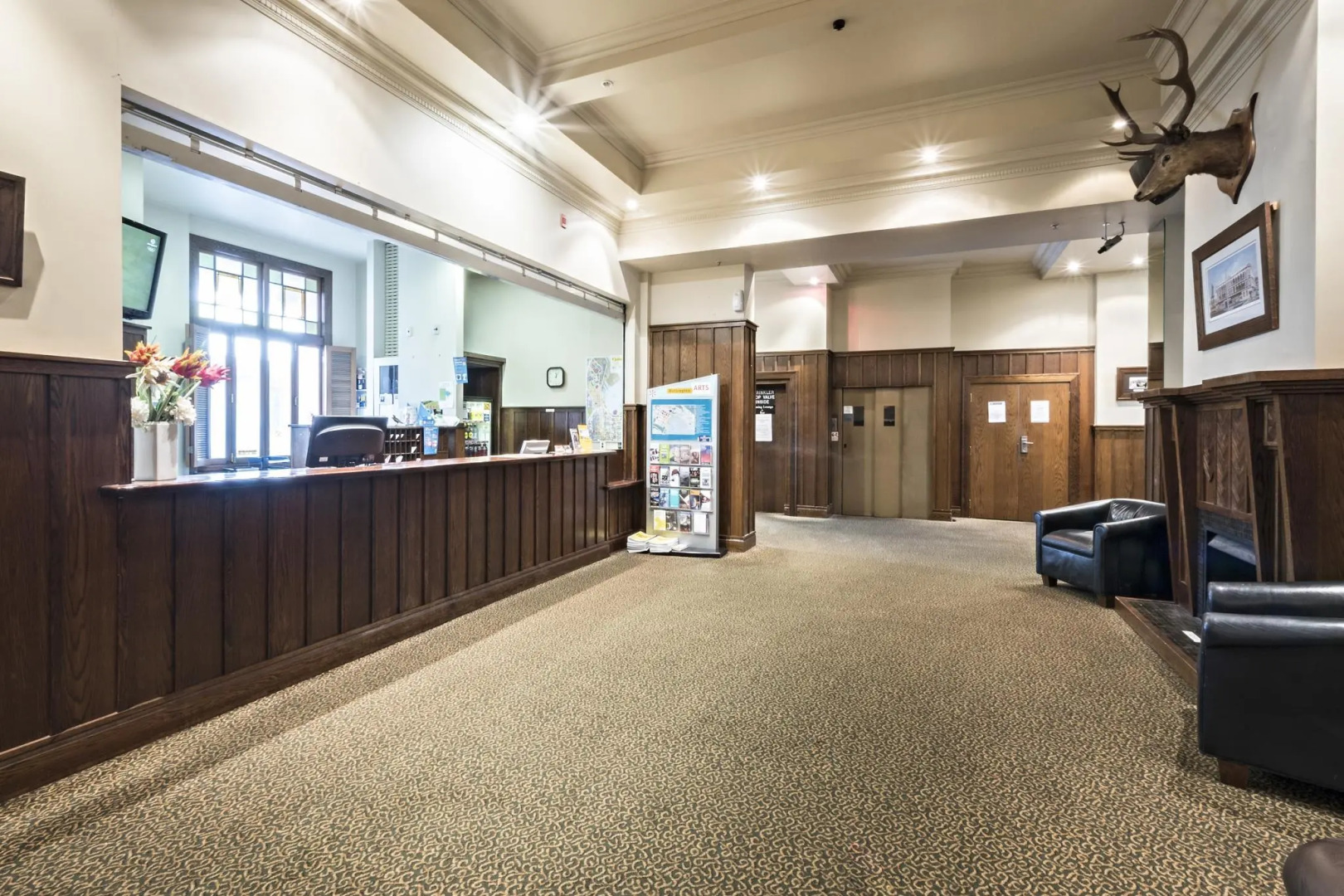 Photo - The Cambridge Hotel & Backpackers