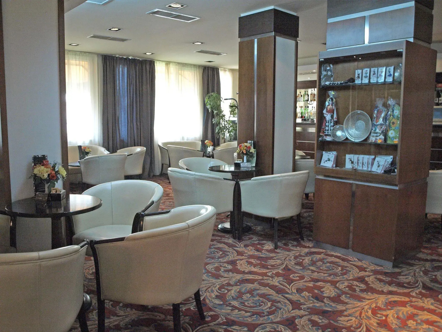 Foto - Hotel Forum - Free Parking for cars