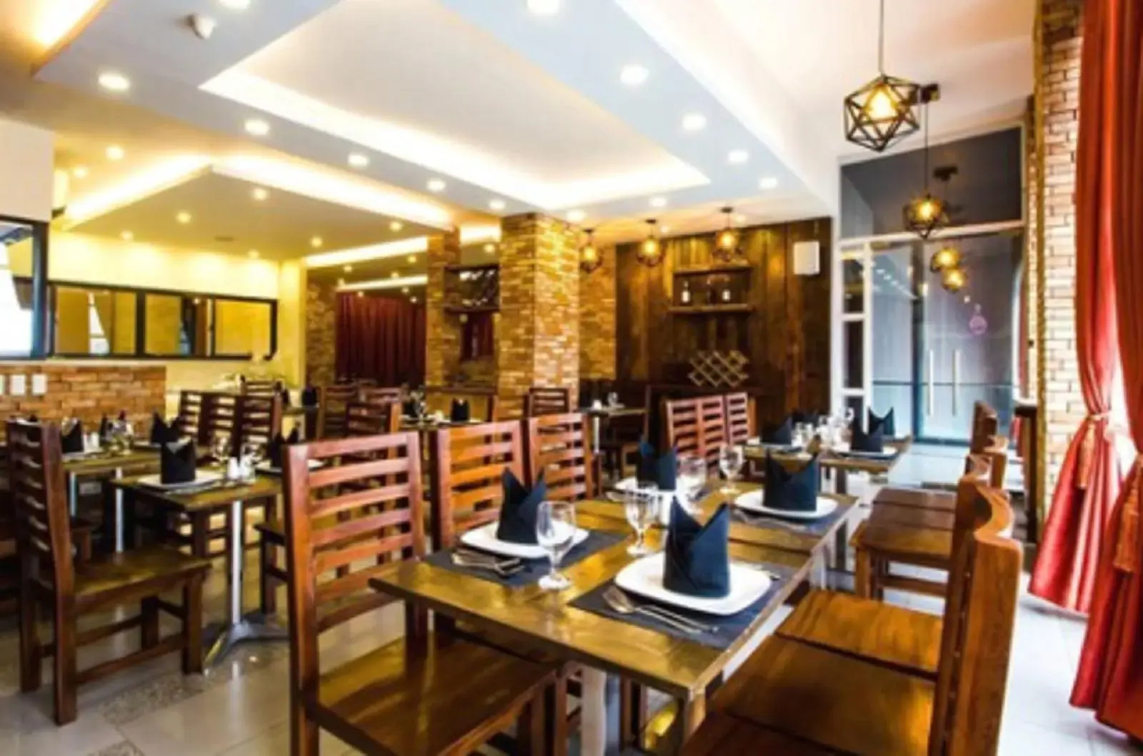 Photo - Jade Hotel and Suites