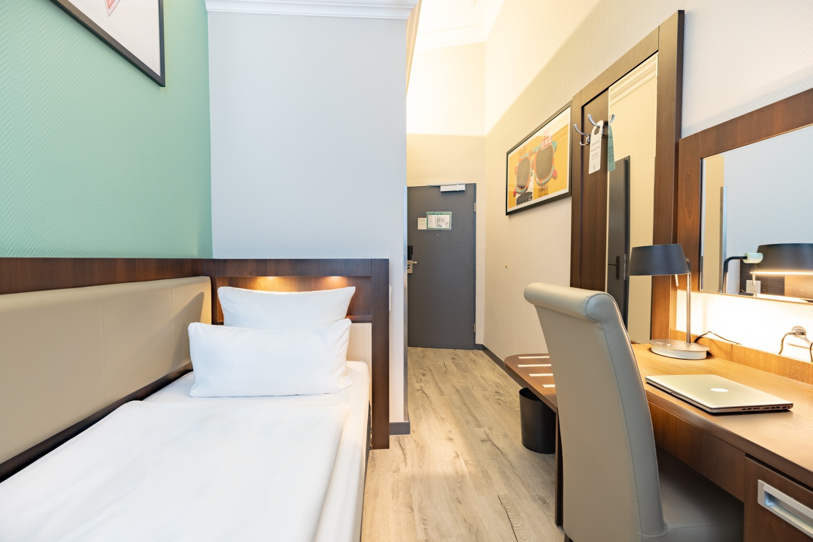 Photo - Garner Hotel Hamburg Graf Moltke by IHG