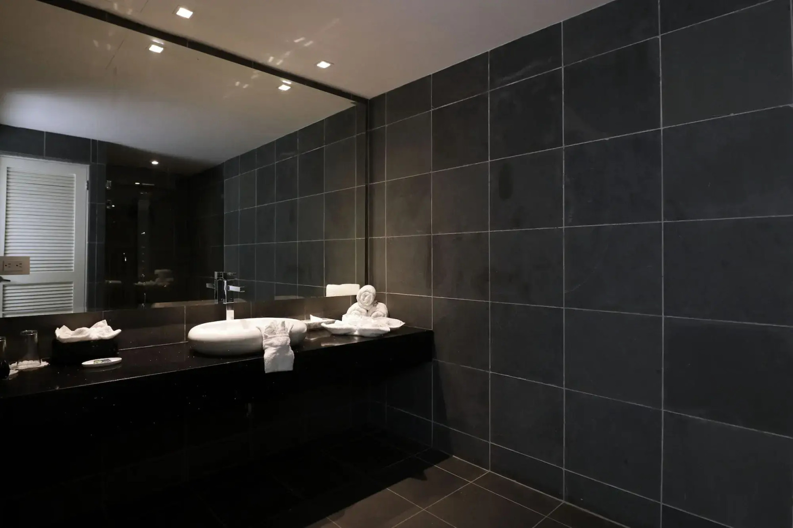 Photo - Shana by the Beach Manuel Antonio