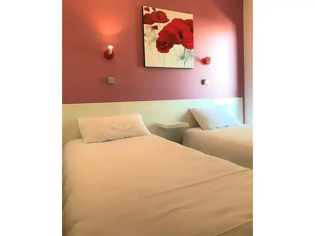 Photo - Halt Hotel