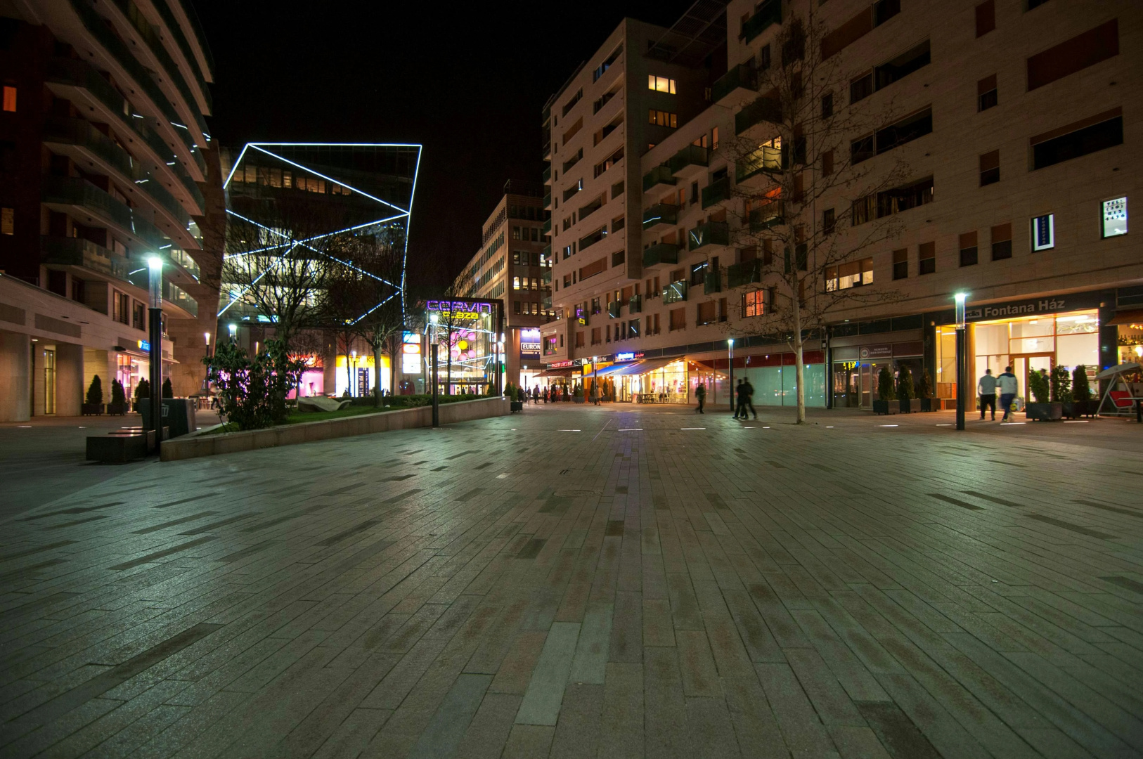 Foto - Corvin Center Suites
