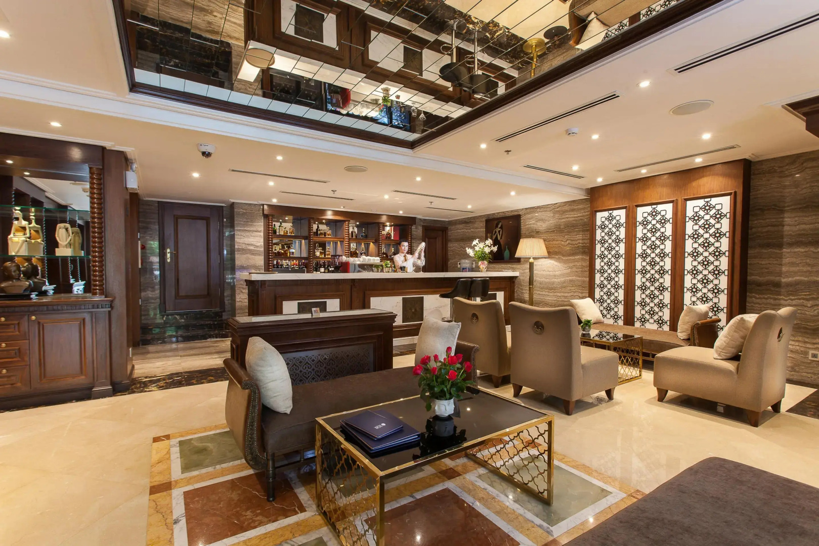 Photo - The Lapis Hotel