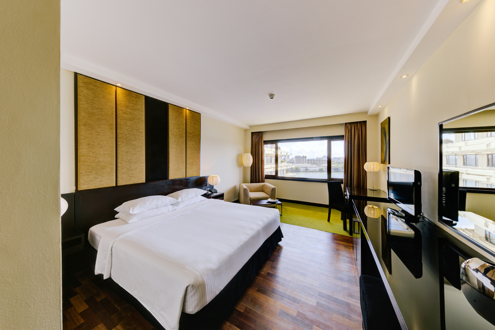 Photo - Cinnamon Lakeside Colombo