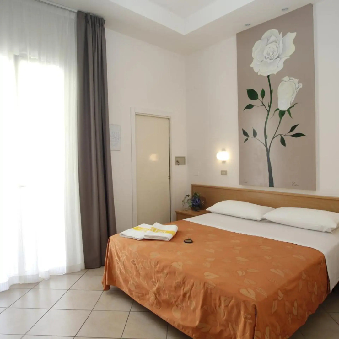 Foto - Hotel Villa dei Fiori - sul mare con piscina