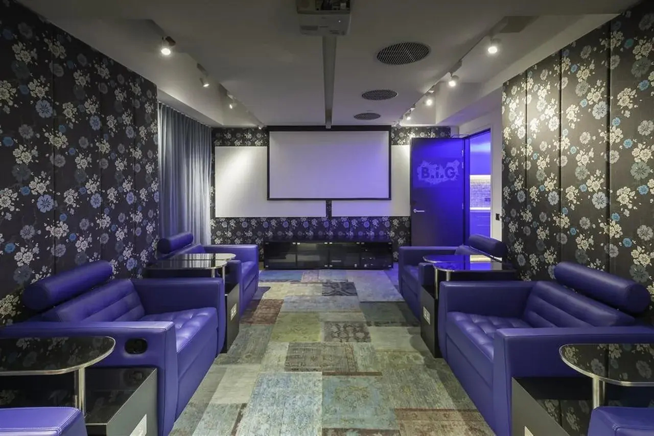 Photo - Southside by Ovolo