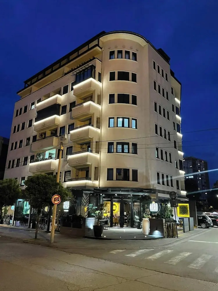 I&I Apartments