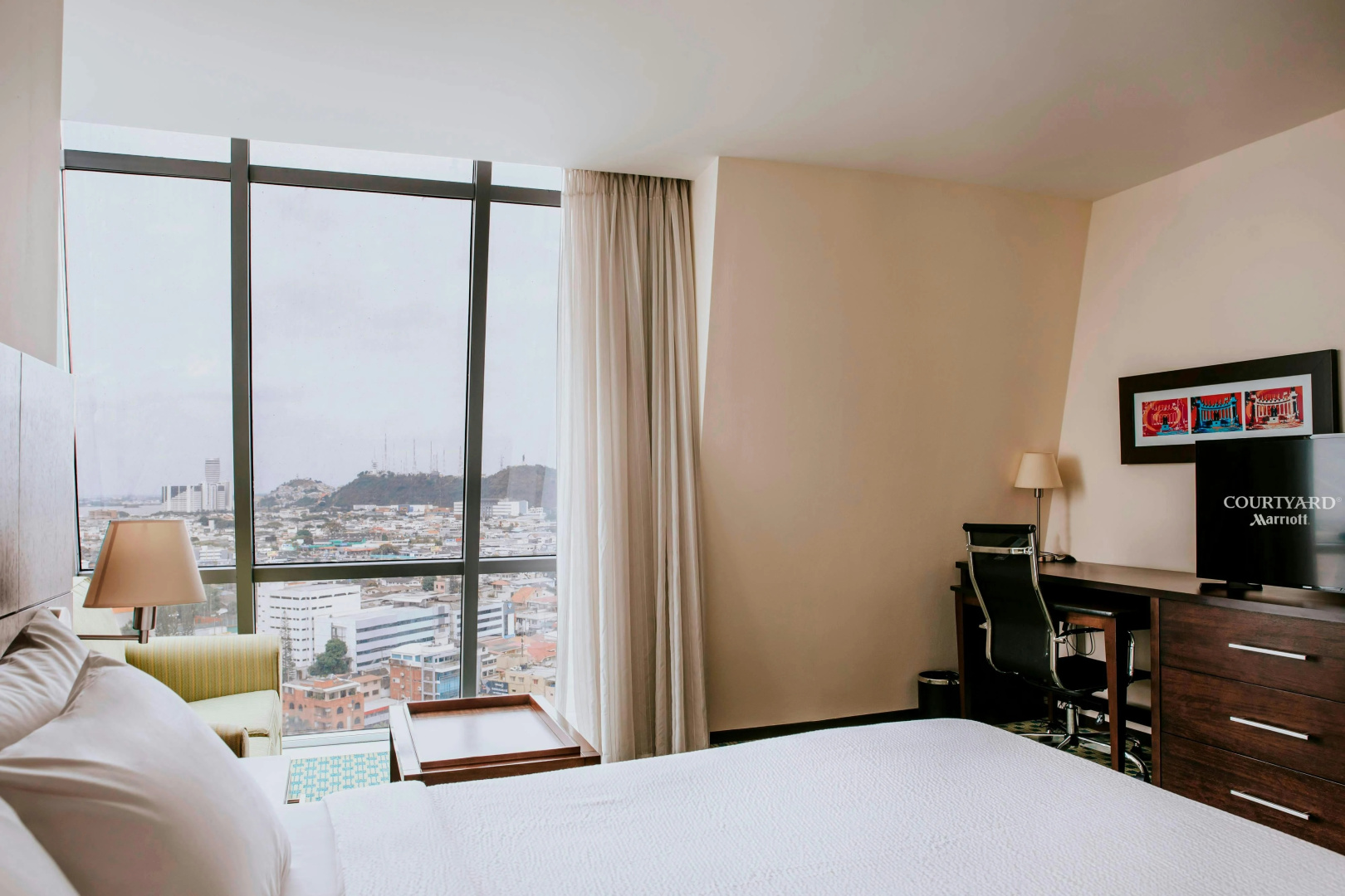 Photo - Courtyard by Marriott Guayaquil