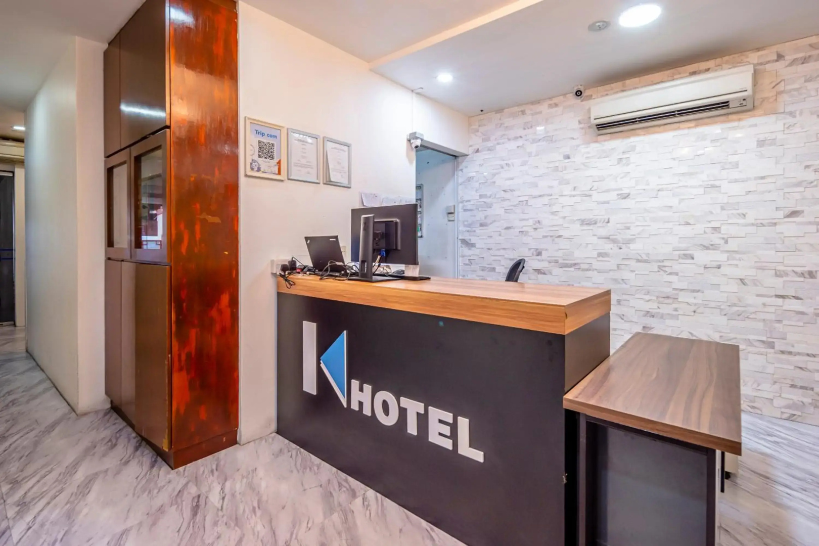 Photo - K Hotel 1515