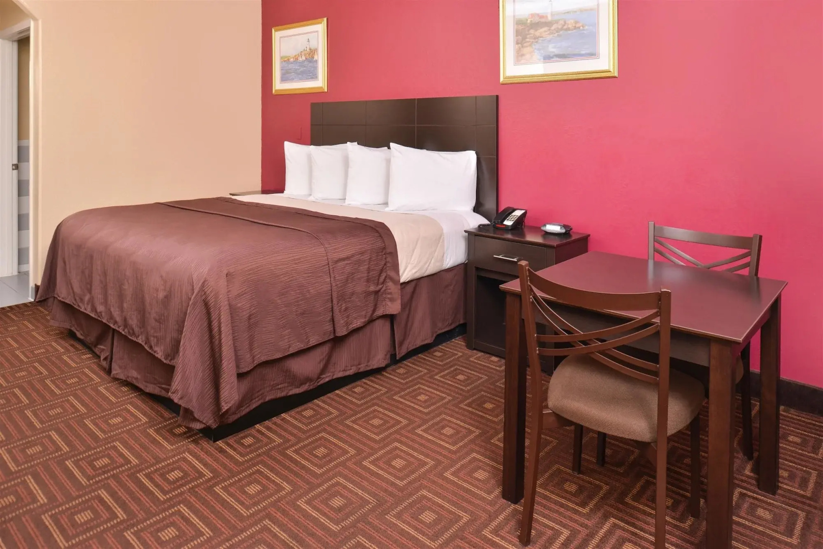 Photo - Americas Best Value Inn-Baytown