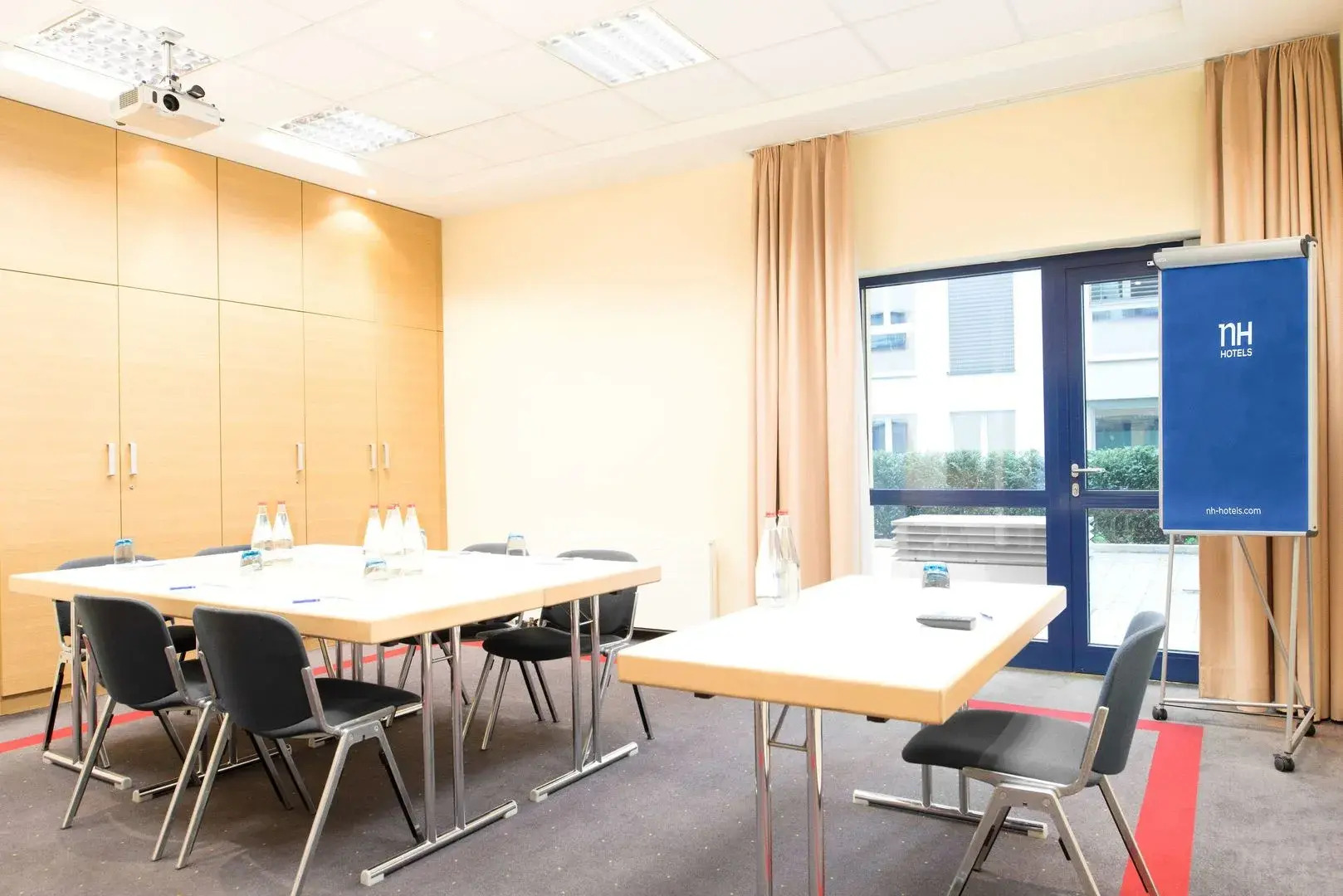 Photo - DORMERO Hotel Zürich Airport