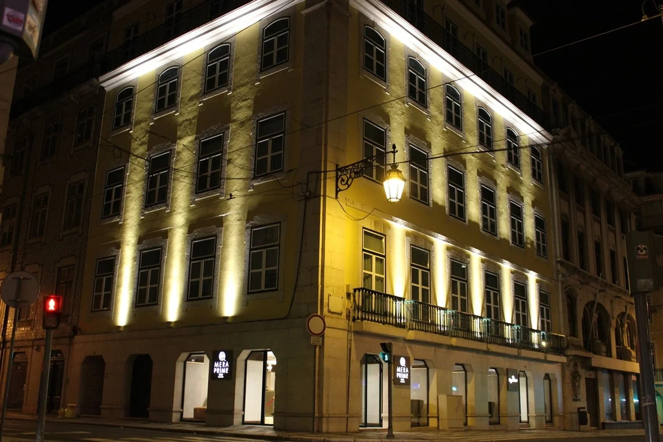Photo - MeraPrime Gold Design Hotel