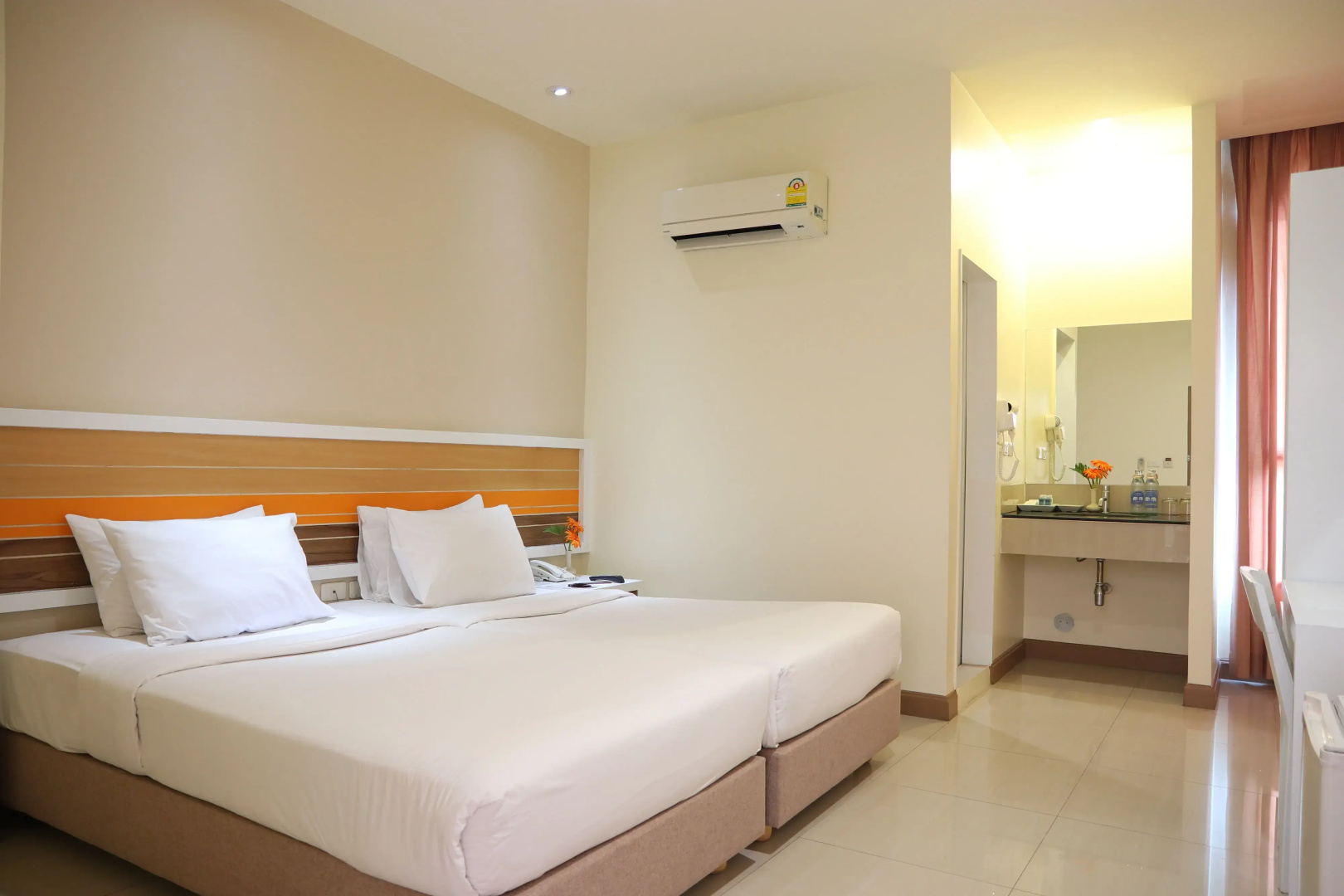 Photo - Imm Hotel Thaphae Chiang Mai
