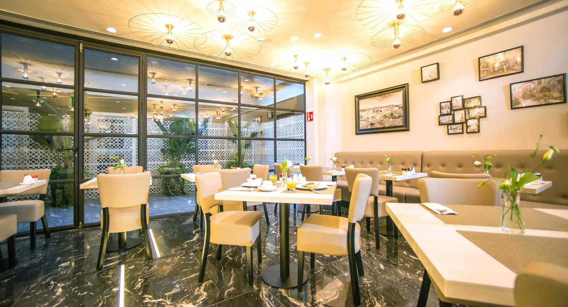 Foto - Arya Stadium Hotel