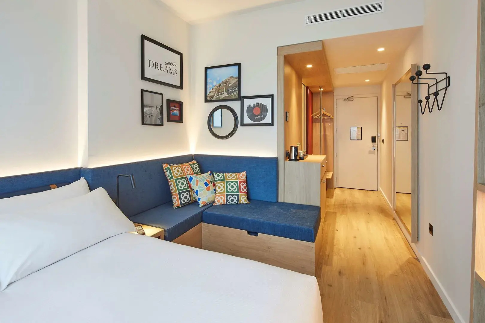 Photo - Hampton by Hilton Barcelona Fira Gran Via