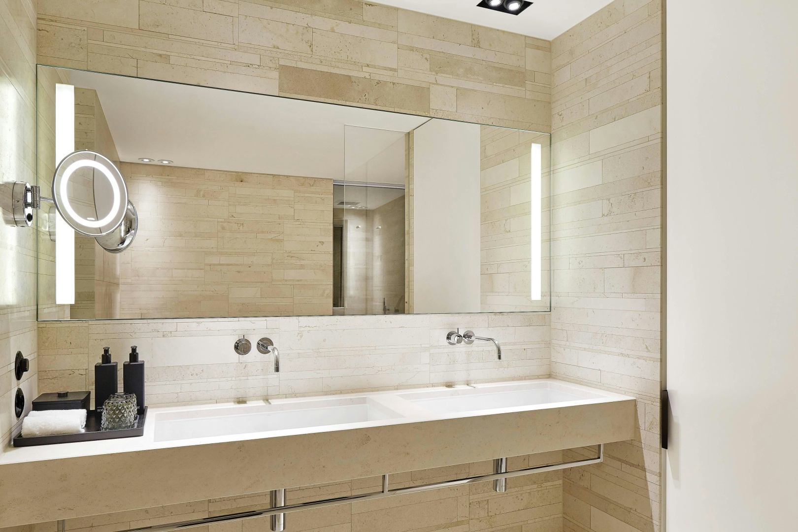 Photo - Roomers Baden-Baden, Autograph Collection