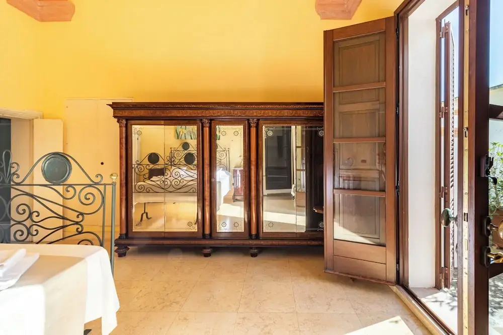 Photo - Palazzo Insula