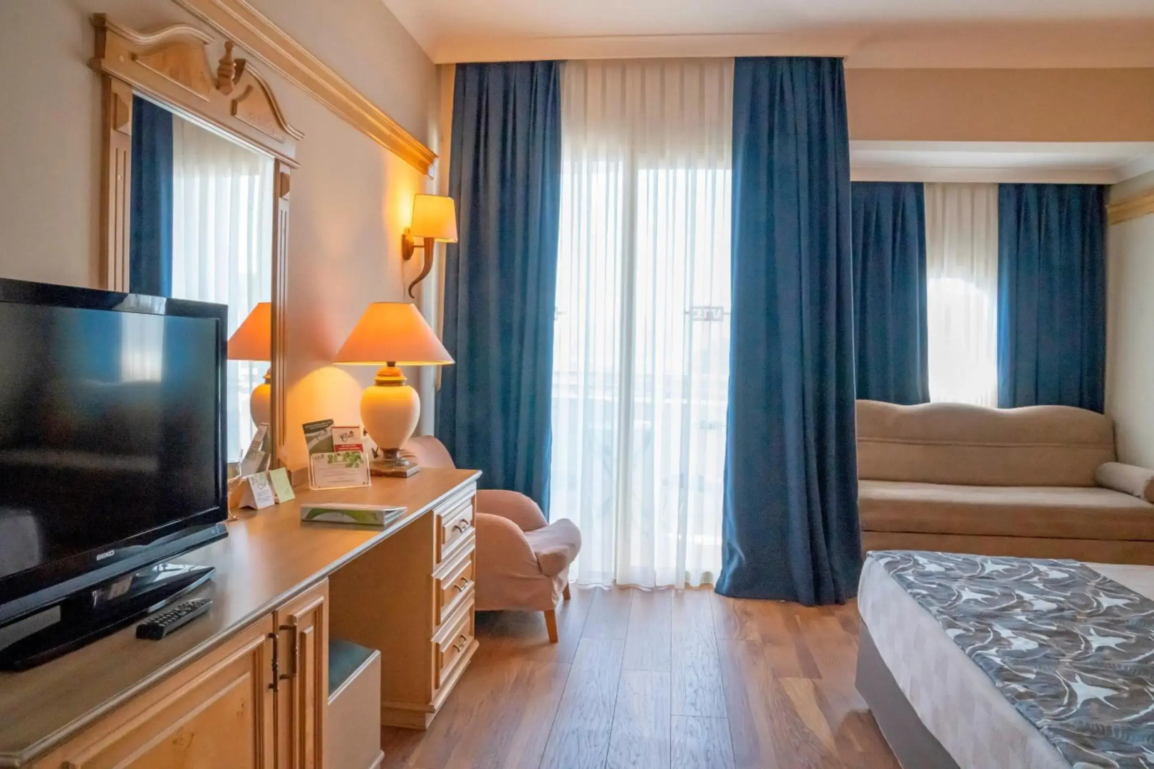 Photo - Grand Cettia Hotel