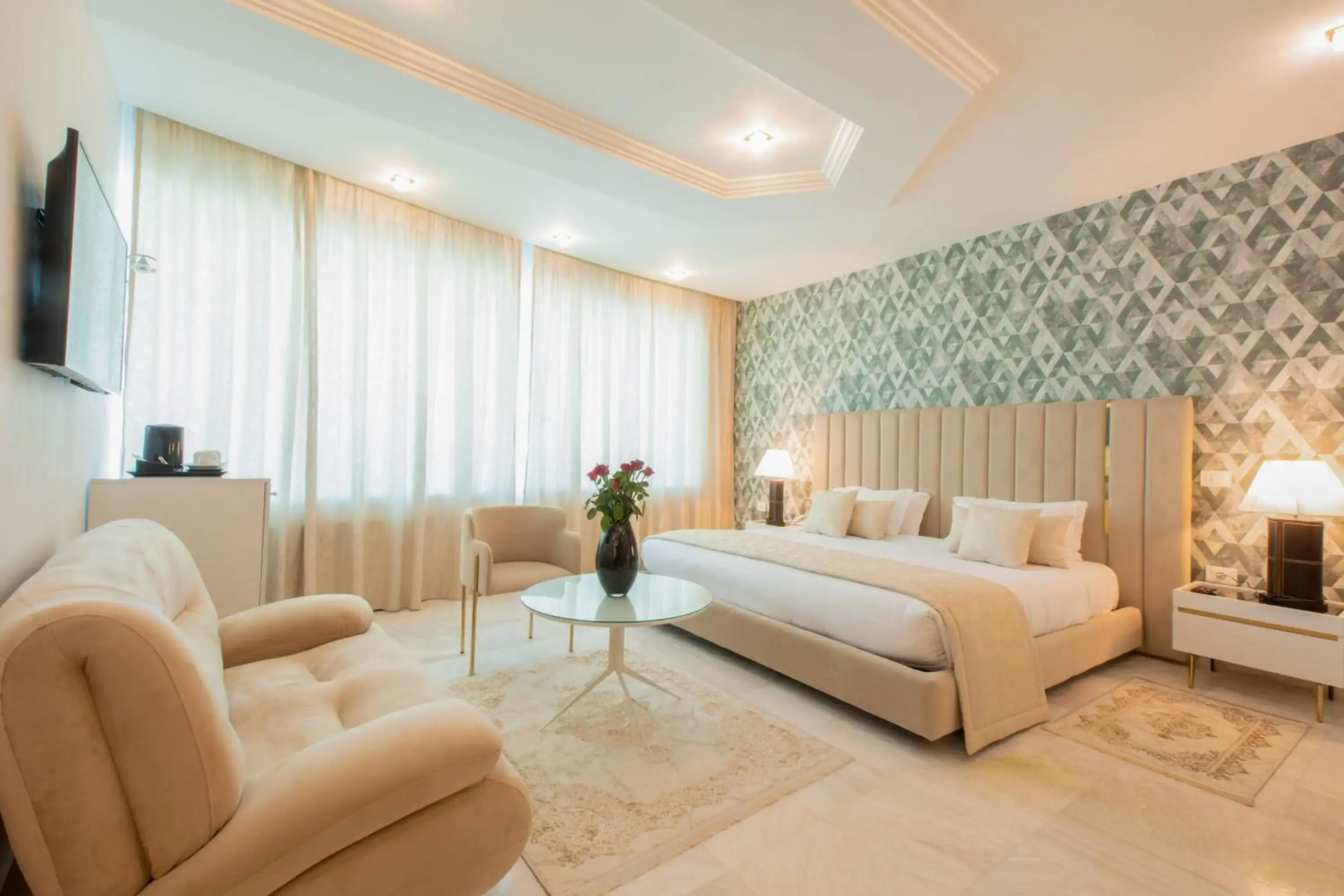 Photo - The Penthouse Suites Hotel