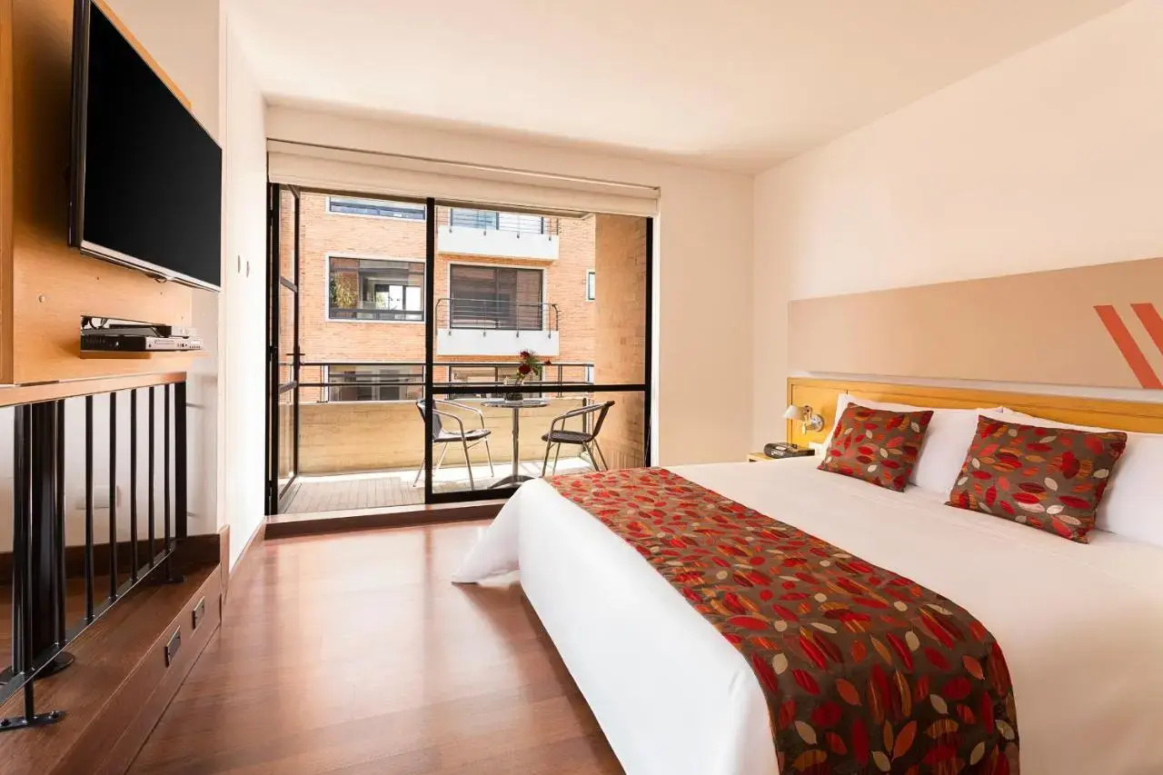 Photo - Bh la Quinta- Suites