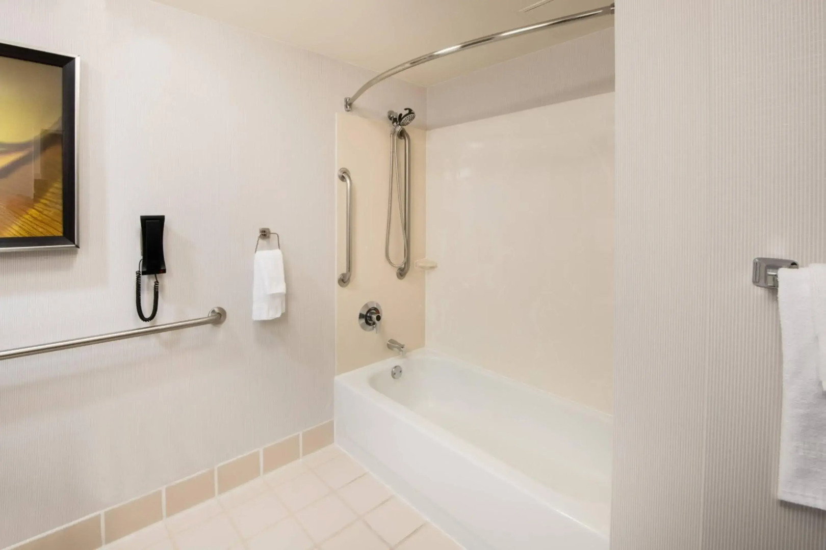 Photo - Courtyard by Marriott Oakland Airport