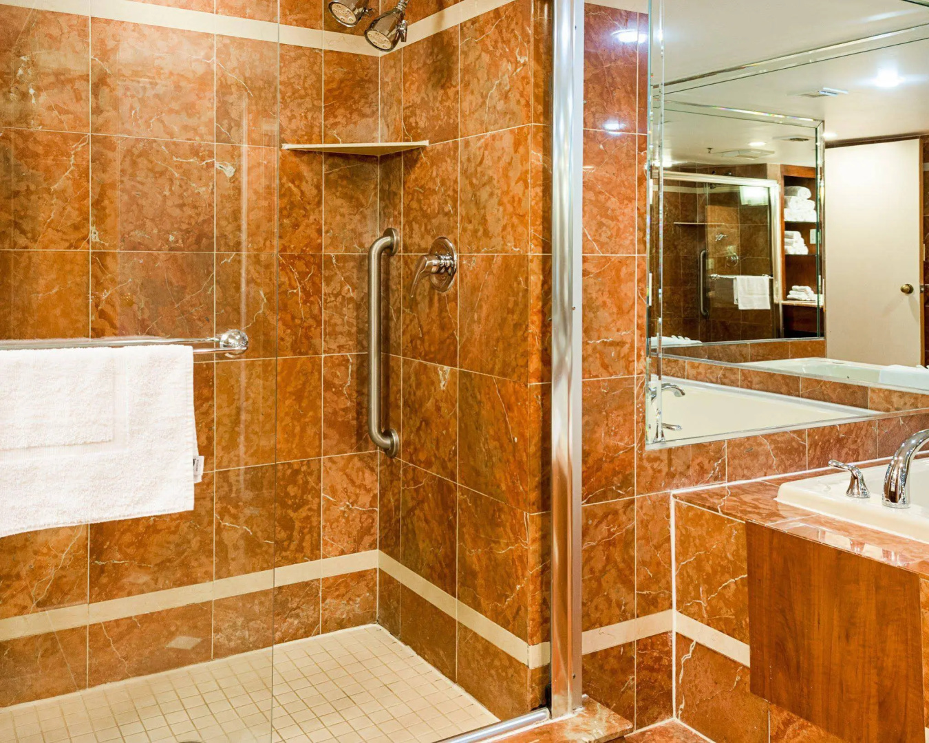 Photo - Coastal Hotel and Suites Virginia Beach Oceanfront