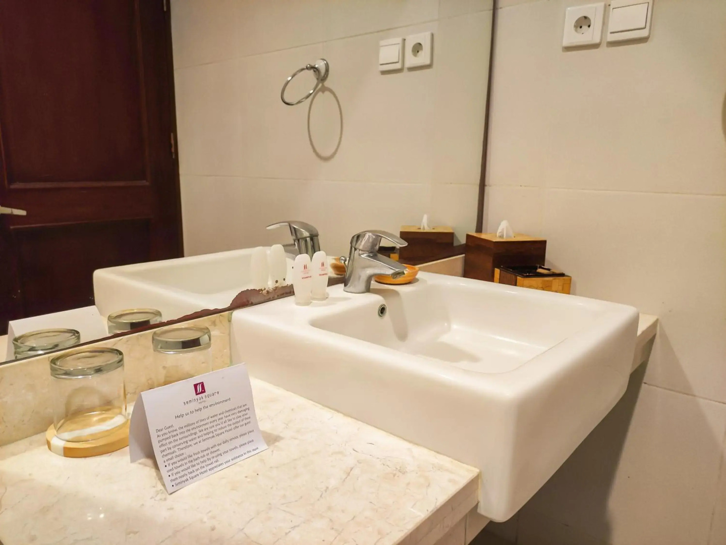 Foto - Seminyak Square Hotel And Villas