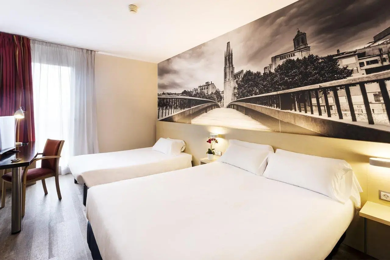 Foto - B&B HOTEL Girona 3