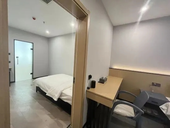 Urba Hotel (Jinzhou Century Mall)