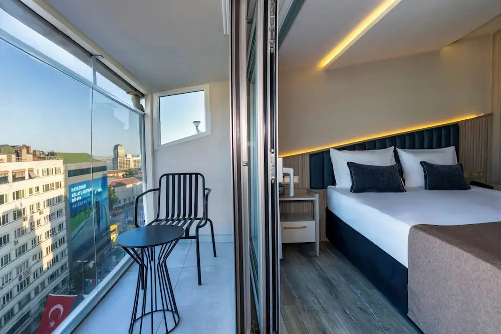 Photo - Felix Hotel