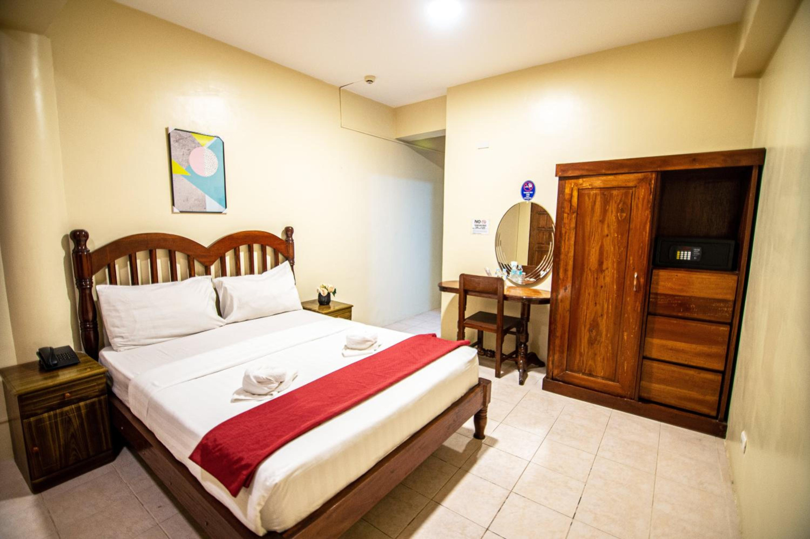 Photo - Kiwi Hotel