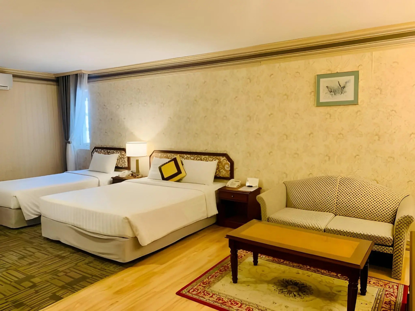 Photo - Lotus Saigon Hotel