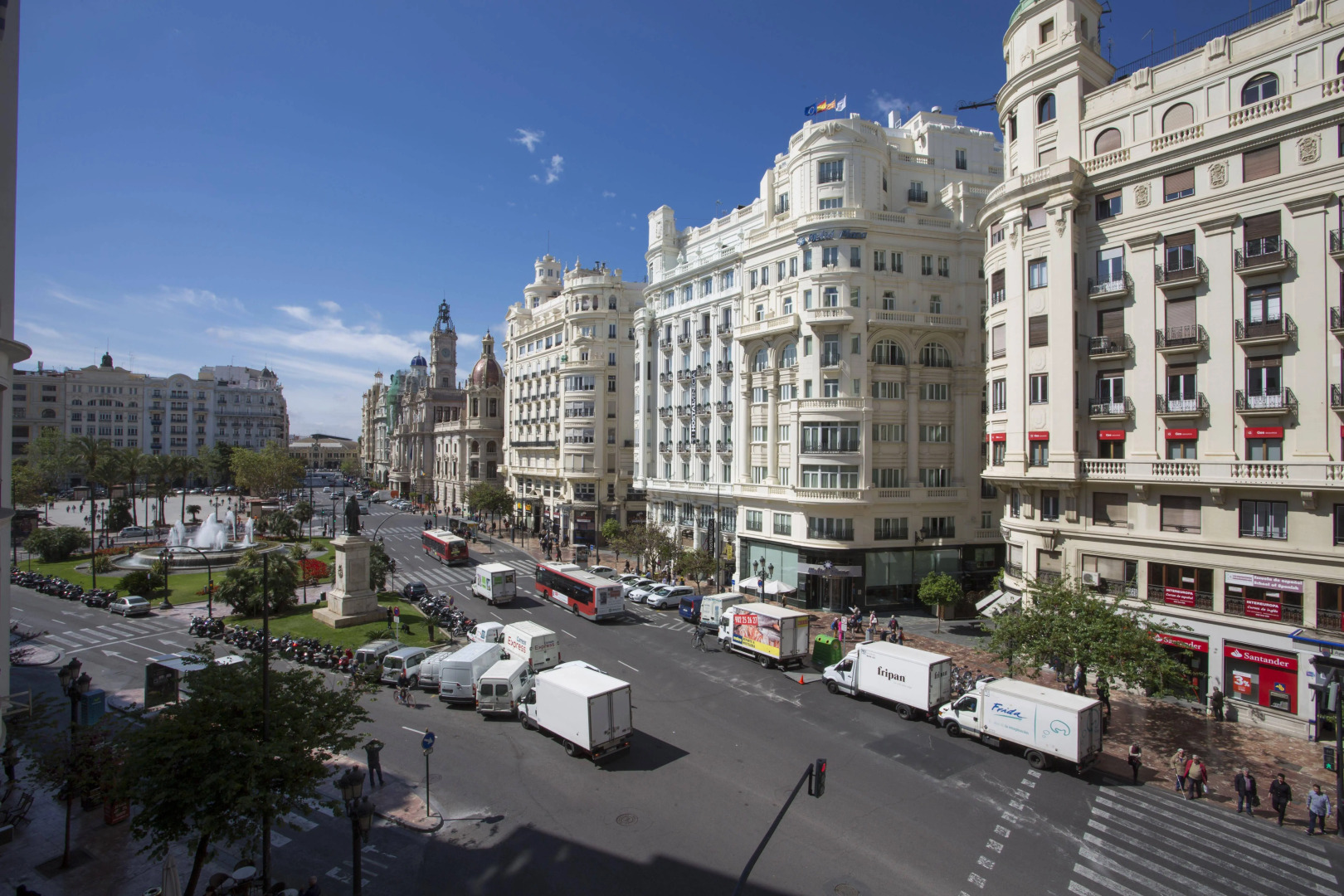 Photo - Casual Vintage Valencia