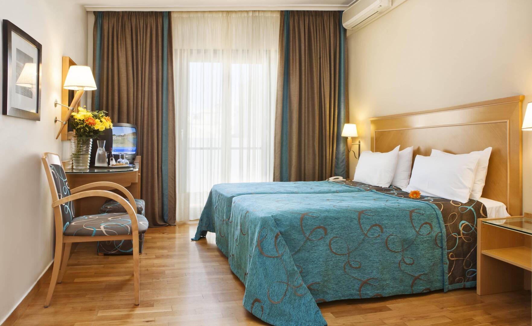 Photo - Plaka Hotel