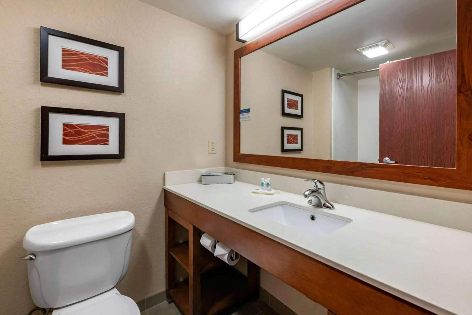 Photo - Comfort Inn & Suites Orlando North