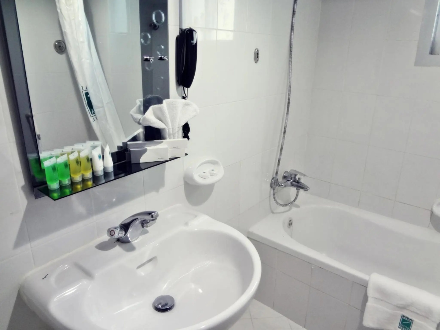 Photo - Grand Nova Hotel