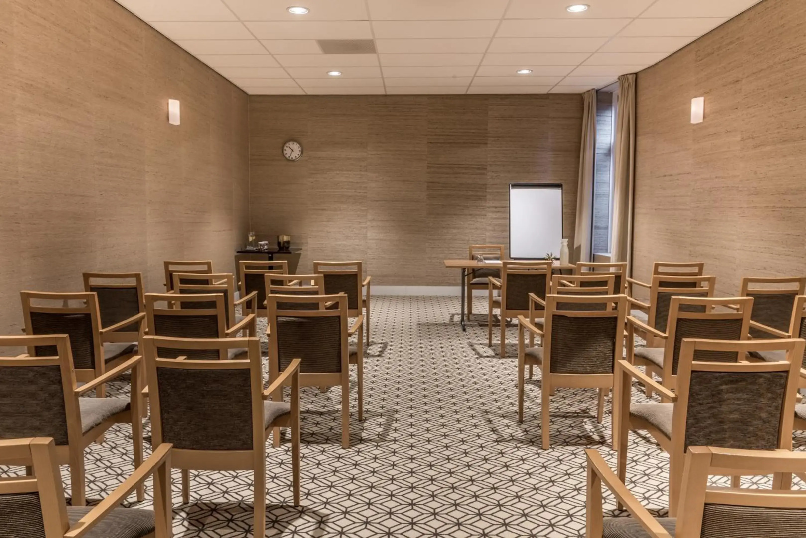 Photo - Sandton Eindhoven Centre - Private parking