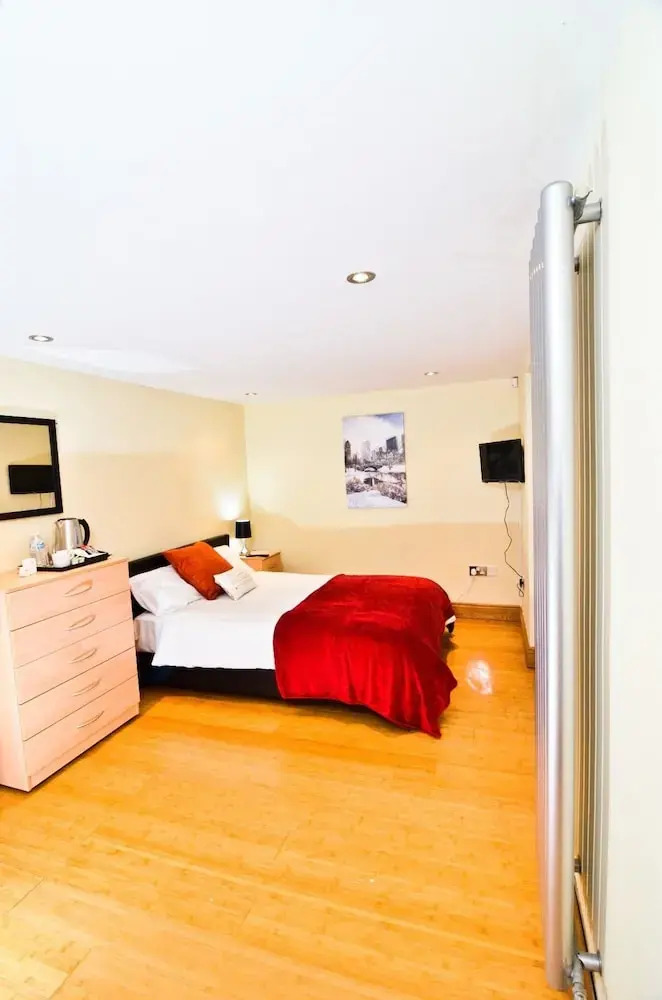 Photo - Thames View House Surrey Quays